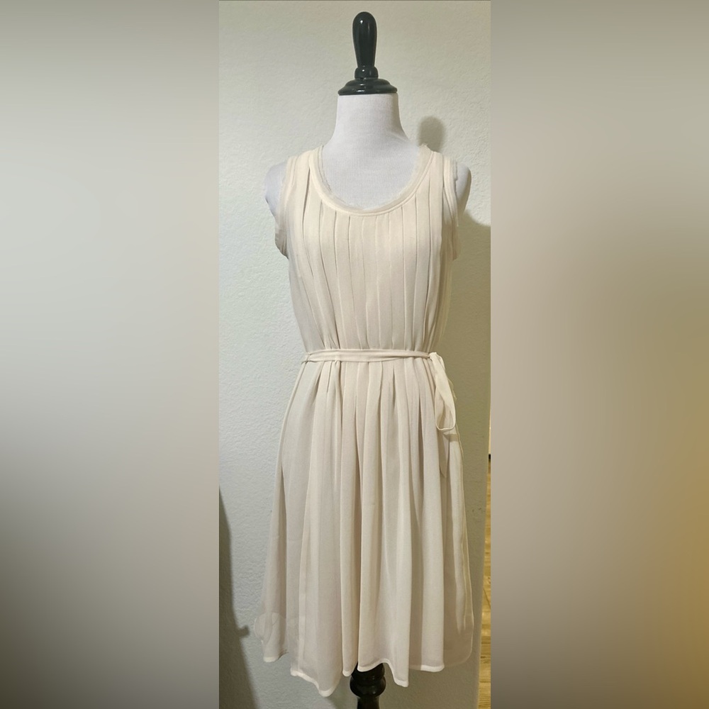 Simply Vera Vera Wang chiffon mid Dress Womens Sleeveless Pleated  beige Size S